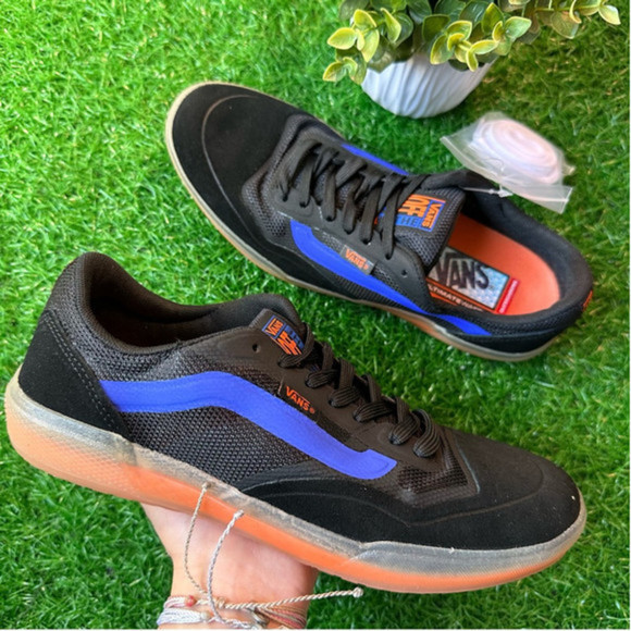 Vans Shoes - Vans Ave Athletic Black / Orange